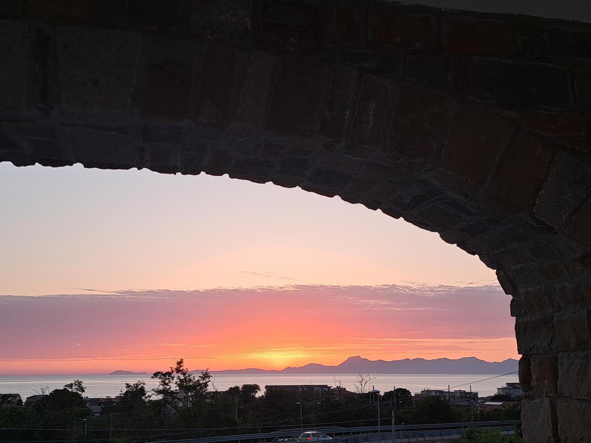 阿格罗波利Paoma住宿加早餐旅馆 外观 照片